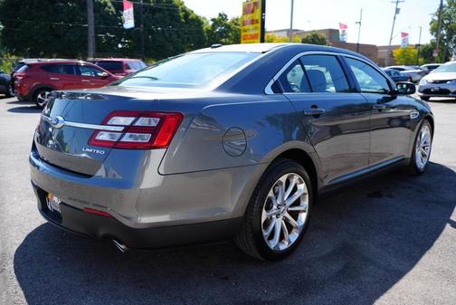 2016 Ford Taurus Limited