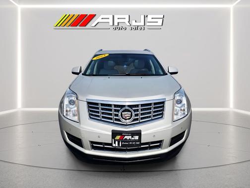 Radiant Silver Metallic 2015 Cadillac SRX Luxury Collection