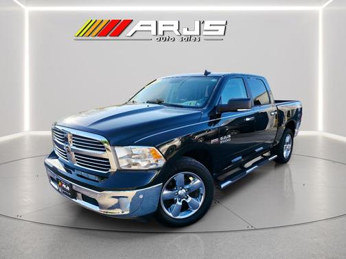 Black Forest Green Pearlcoat 2016 RAM 1500 Big Horn