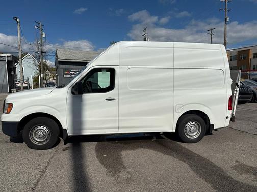 2016 Nissan NV Cargo NV2500 HD S V6