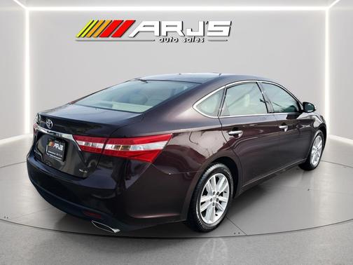 2013 Toyota Avalon XLE