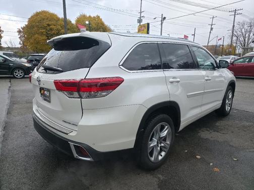 2017 Toyota Highlander Limited