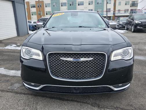 2016 Chrysler 300C Platinum