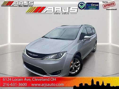 Billet Silver Metallic Clearcoat 2018 Chrysler Pacifica Limited