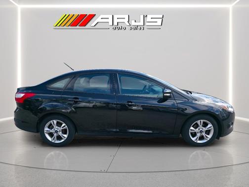 Tuxedo Black Metallic 2014 Ford Focus SE