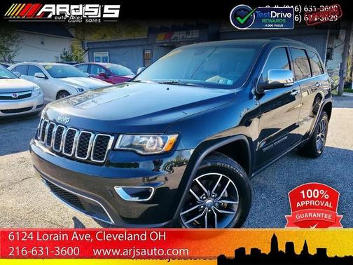 Diamond Black Crystal Pearlcoat 2018 Jeep Grand Cherokee Limited