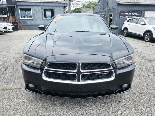 Pitch Black 2014 Dodge Charger R/T