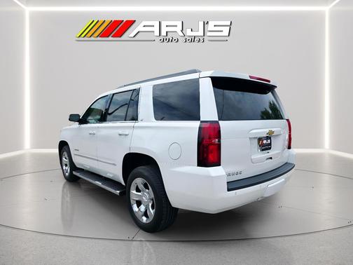 WHITE 2018 Chevrolet Tahoe LT