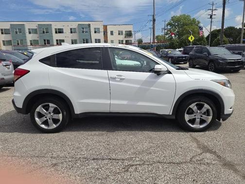White Orchid Pearl 2017 Honda HR-V EX