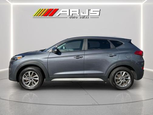 2017 Hyundai TUCSON SE Plus