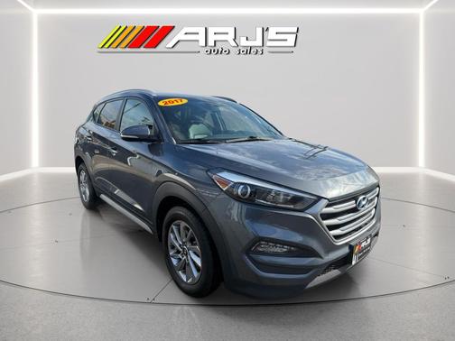 2017 Hyundai TUCSON SE Plus