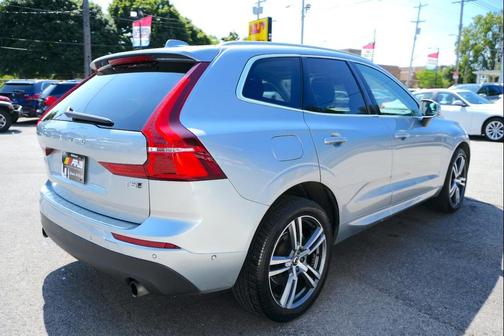 2018 Volvo XC60 T5 Momentum