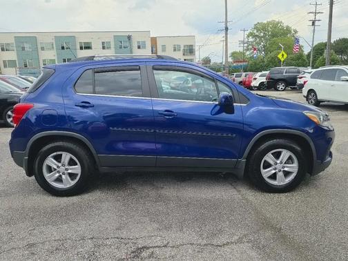 Blue Topaz Metallic 2017 Chevrolet Trax LT