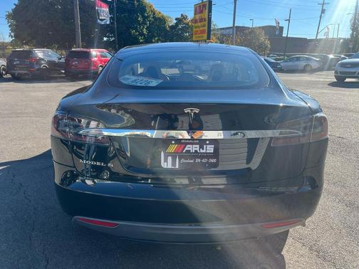 2013 Tesla Model S 4dr Sdn