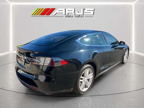2013 Tesla Model S 4dr Sdn