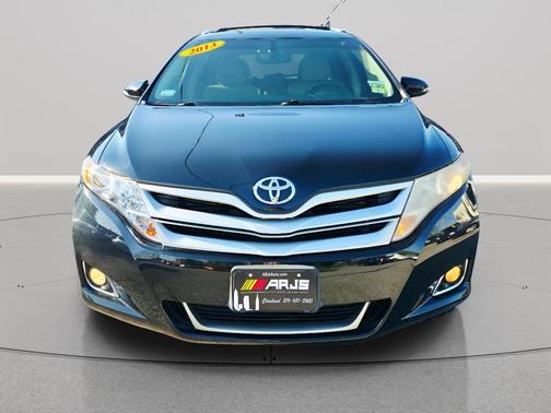 Attitude Black 2013 Toyota Venza LE