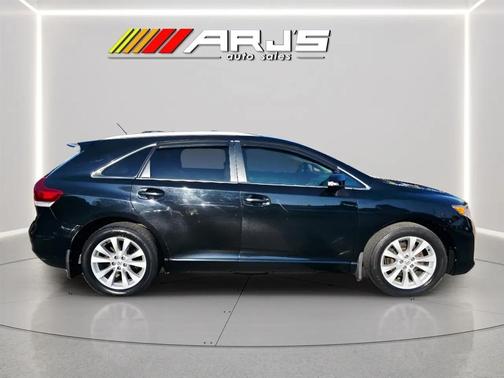 Attitude Black 2013 Toyota Venza LE