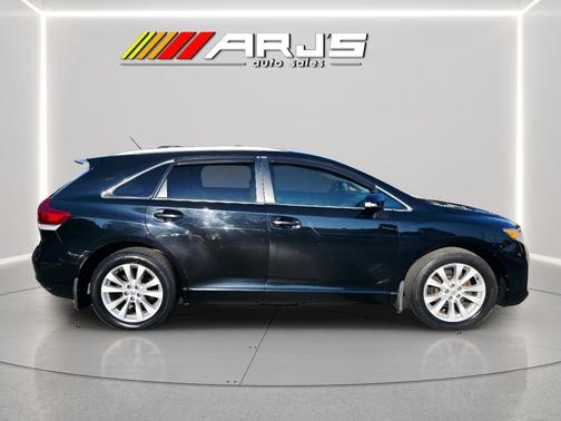Attitude Black 2013 Toyota Venza LE