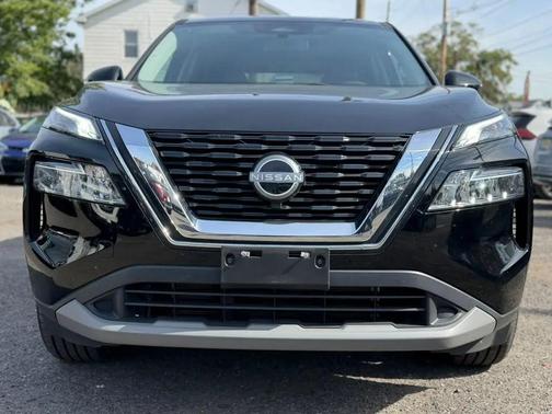 Super Black 2023 Nissan Rogue SV
