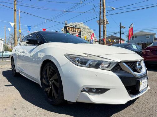 Pearl White 2017 Nissan Maxima 3.5 SL
