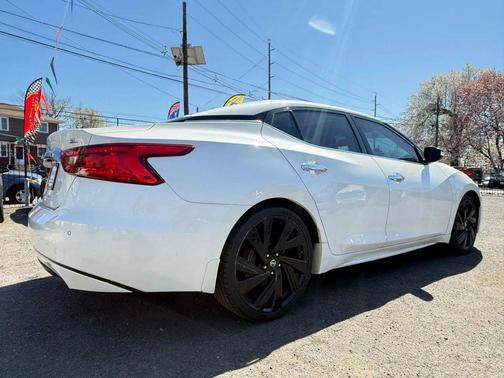 Pearl White 2017 Nissan Maxima 3.5 SL