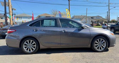 2017 Toyota Camry XLE