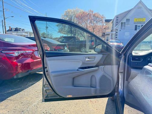 2017 Toyota Camry XLE