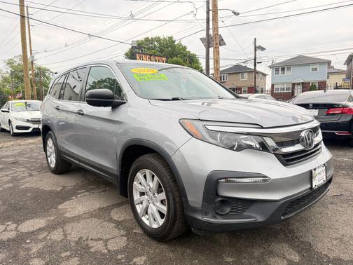 Lunar Silver Metallic 2020 Honda Pilot AWD LX
