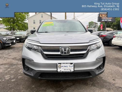 Lunar Silver Metallic 2020 Honda Pilot AWD LX