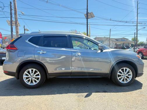 Gun Metallic 2020 Nissan Rogue SV