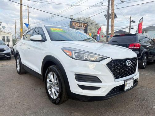 Winter White 2020 Hyundai TUCSON SE
