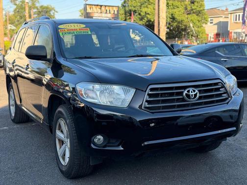 Black 2010 Toyota Highlander SE
