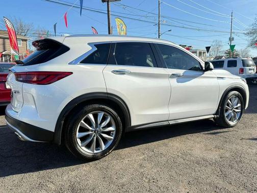 White 2019 INFINITI QX50 ESSENTIAL