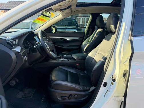 White 2019 INFINITI QX50 ESSENTIAL