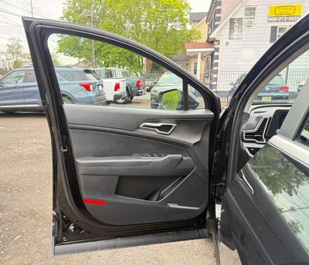 Fusion Black 2023 Kia Sportage LX