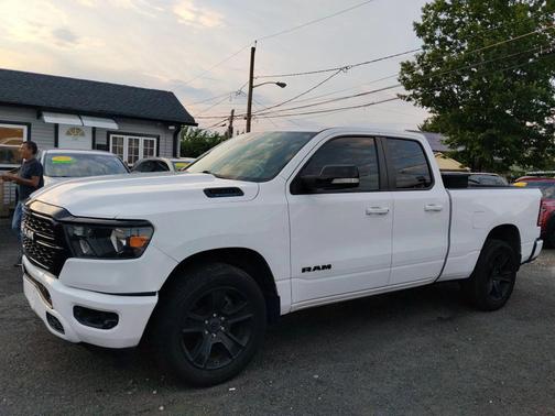 Bright White Clearcoat 2022 RAM 1500 Big Horn/Lone Star