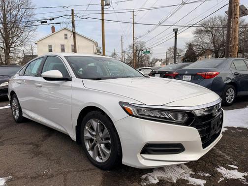 Platinum White Pearl 2018 Honda Accord LX
