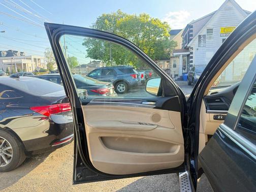 Black 2010 BMW X5 xDrive30i