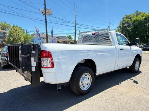 Bright White Clearcoat 2022 RAM 2500 Tradesman Regular Cab 4x2 8' Box