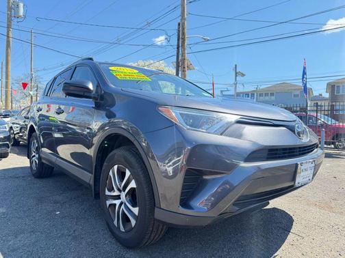 Magnetic Gray Metallic 2018 Toyota RAV4 LE