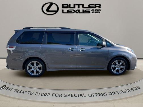 2018 Toyota Sienna SE