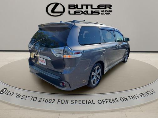 2018 Toyota Sienna SE