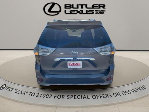 2018 Toyota Sienna SE