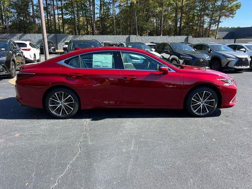 2025 Lexus ES 350 Base