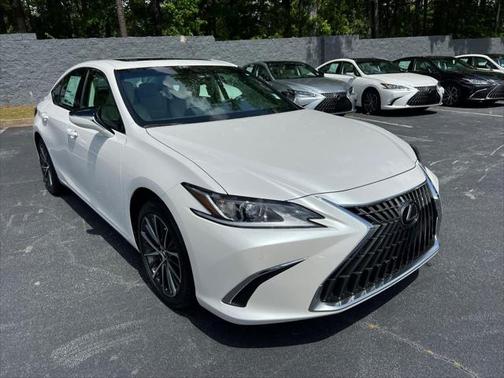 2025 Lexus ES 300h Base