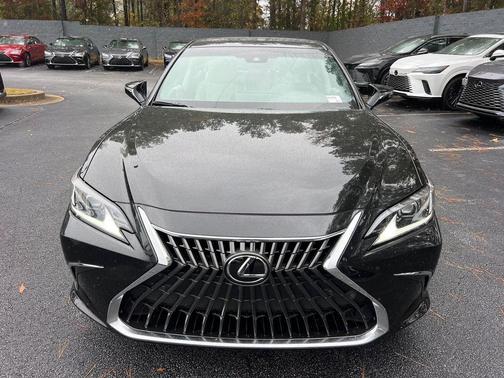 2025 Lexus ES 350 Base