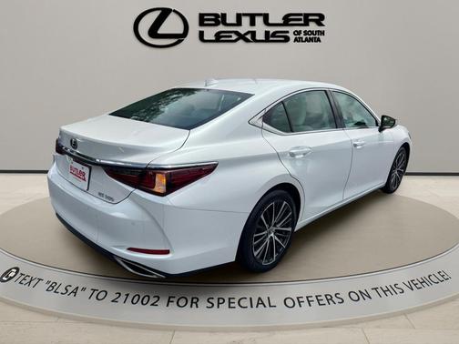 Eminent White Pearl 2022 Lexus ES 350 Base