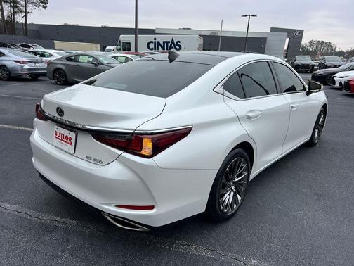 2024 Lexus ES 350 Luxury