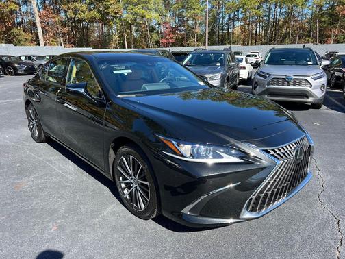 2025 Lexus ES 350 Base