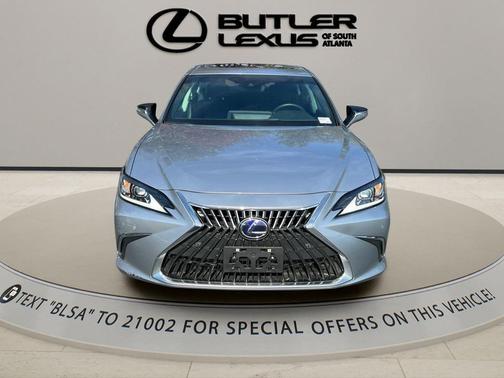 2022 Lexus ES 300h Base
